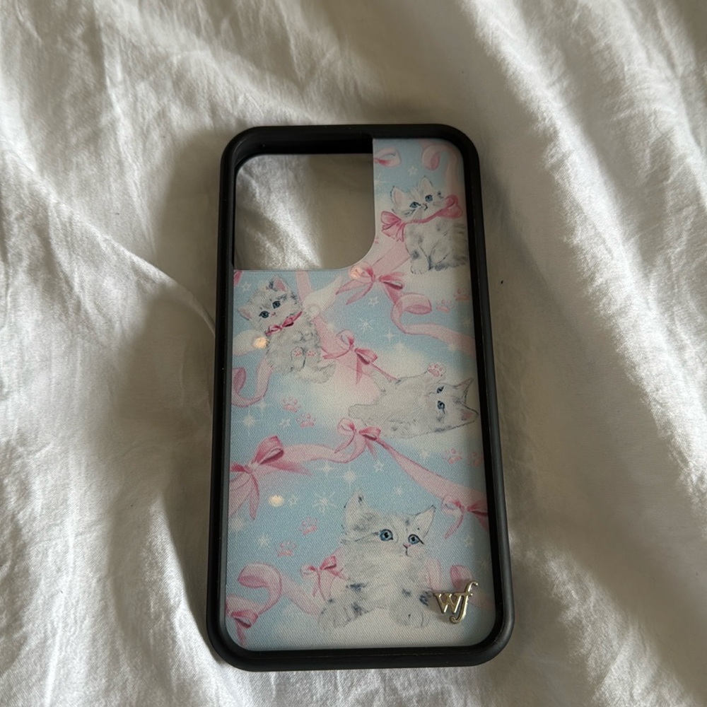 kitten around (wildflower case) - iphone 13 pro
